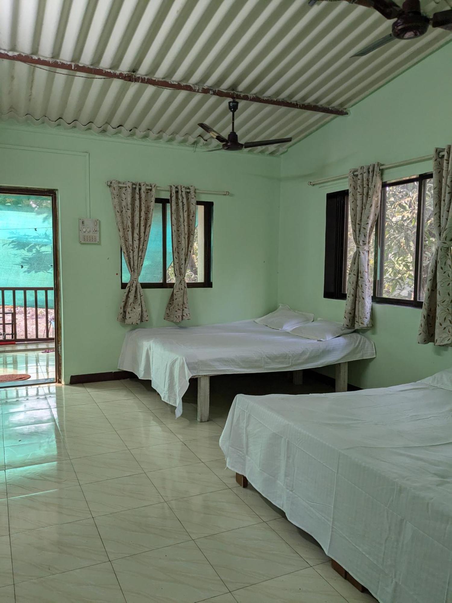 Shree Holidays Alībāg Ngoại thất bức ảnh